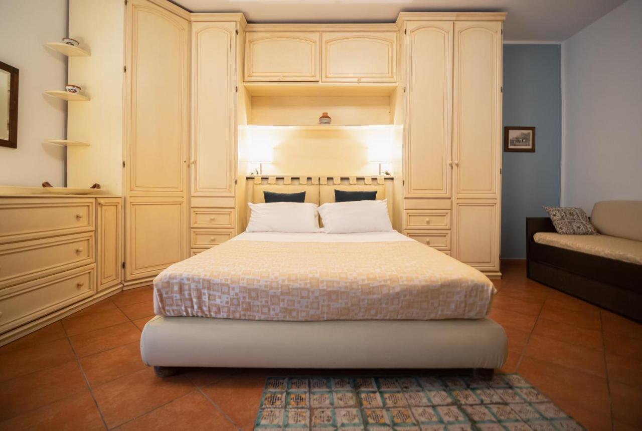 Kalamarina Rooms Palermo Exteriör bild