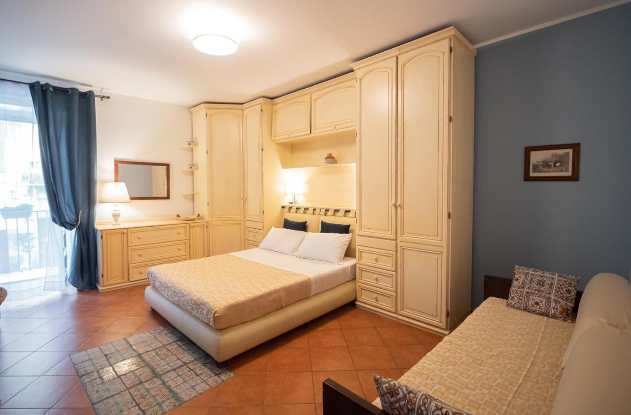 Kalamarina Rooms Palermo Exteriör bild
