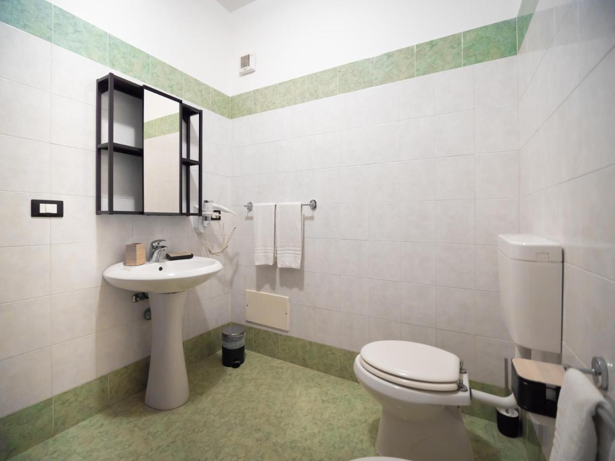 Kalamarina Rooms Palermo Exteriör bild